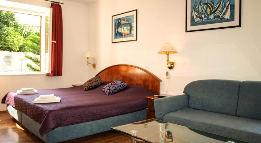Apartments Kralj Кавтат Стая снимка