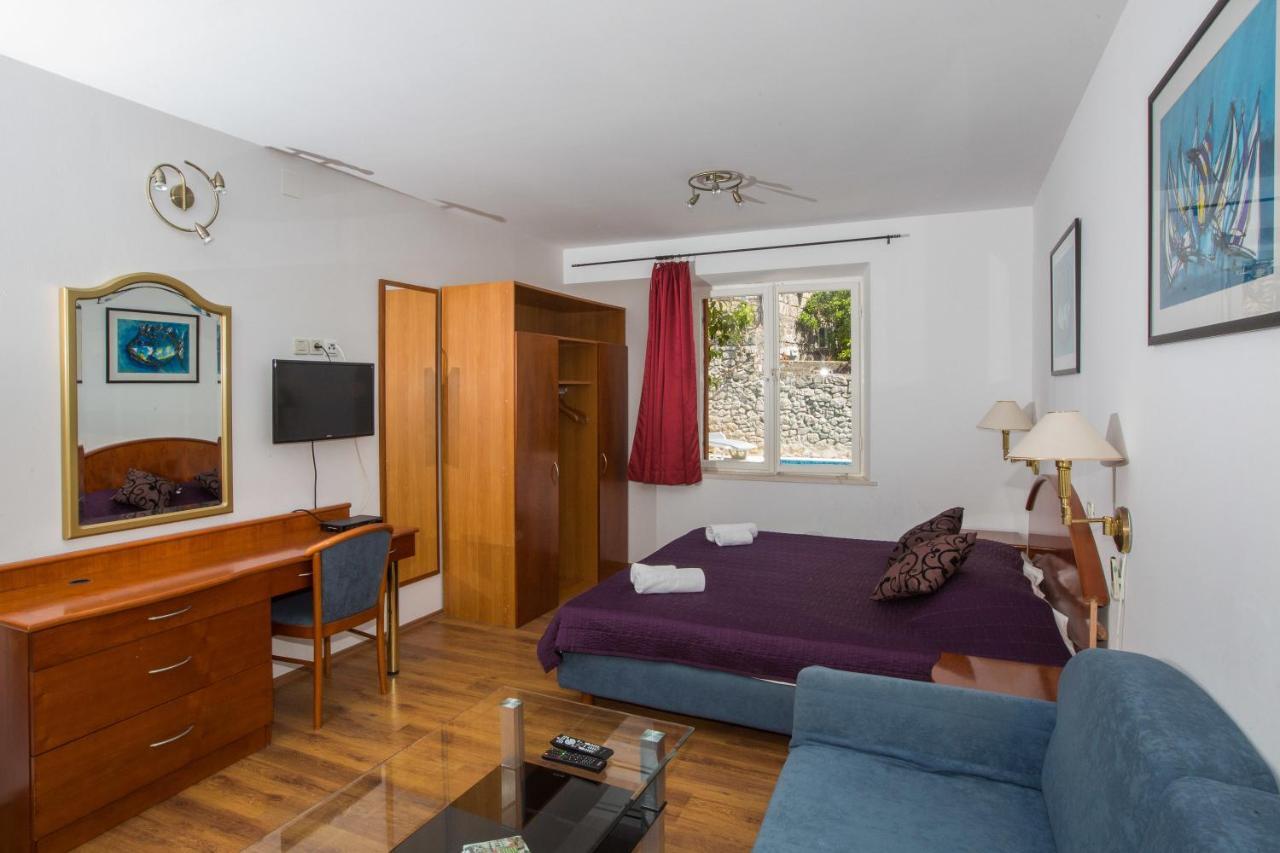 Apartments Kralj Кавтат Екстериор снимка